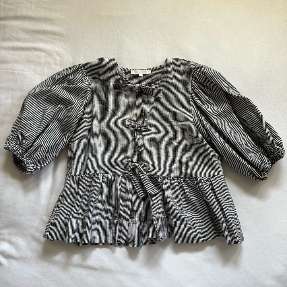 Women’s black and white stripe tie front blouse